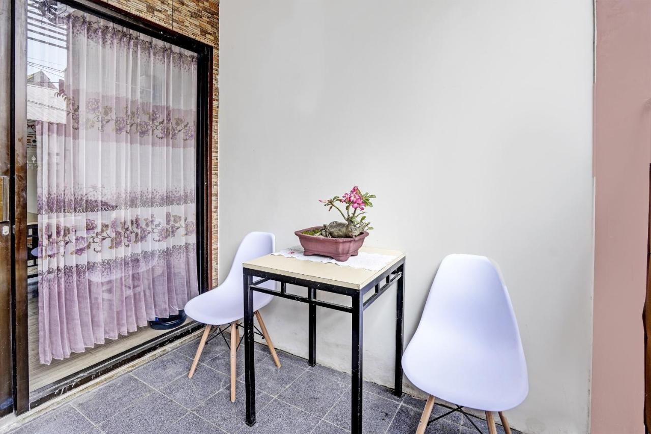 Oyo 92435 Sunlo Cozy Home Family Homestay Syariah Surabaya Dış mekan fotoğraf