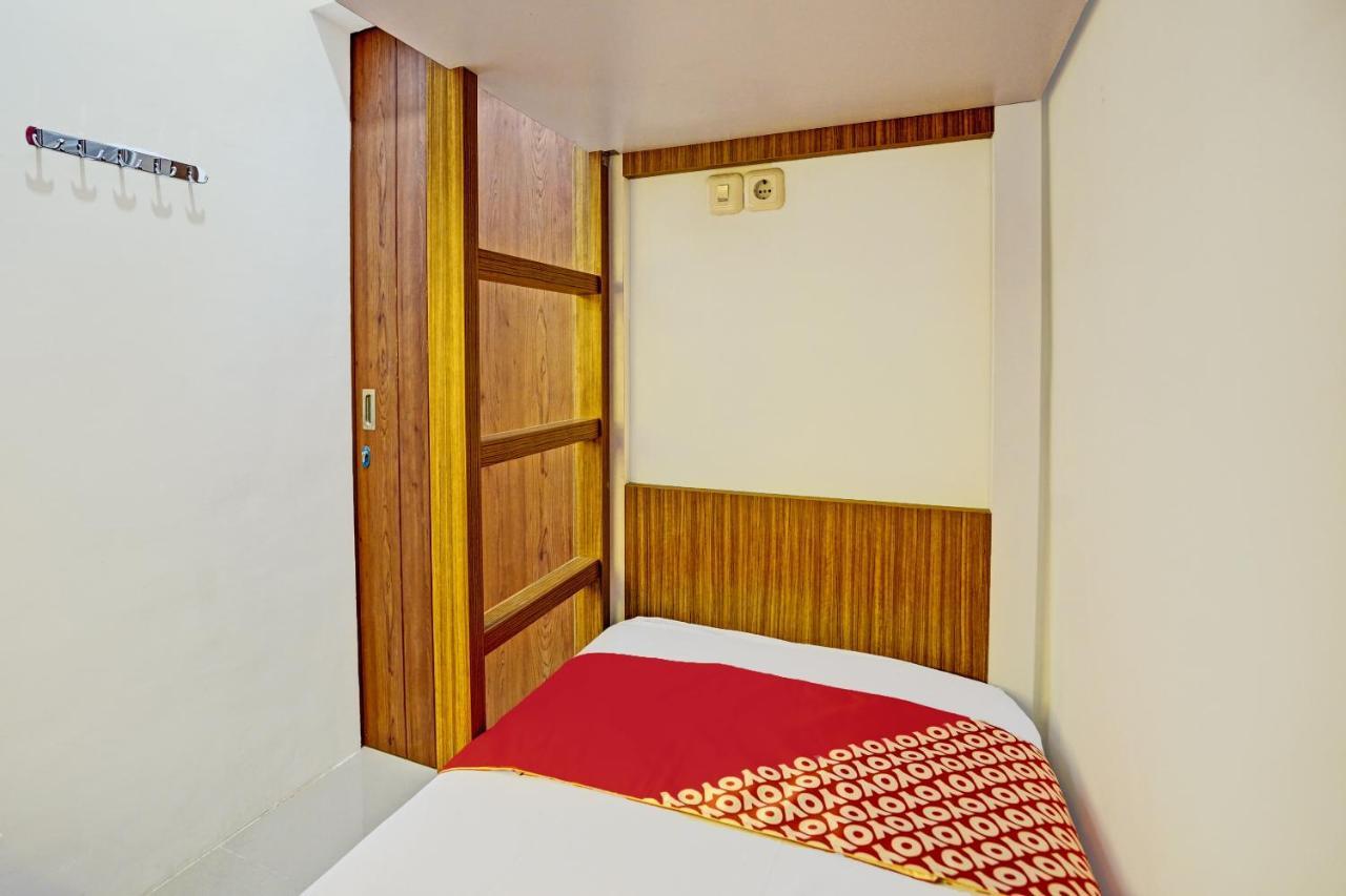 Oyo 92435 Sunlo Cozy Home Family Homestay Syariah Surabaya Dış mekan fotoğraf