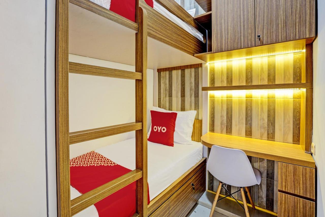 Oyo 92435 Sunlo Cozy Home Family Homestay Syariah Surabaya Dış mekan fotoğraf